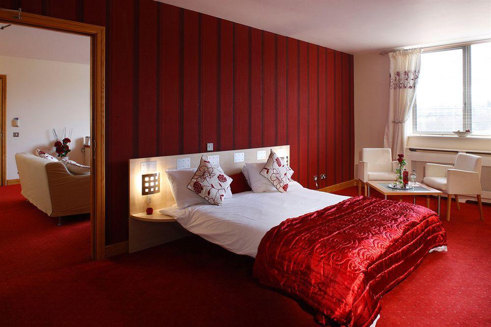 Plaza Hotel Tallaght Ngoại thất bức ảnh