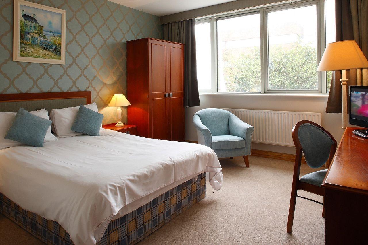 Plaza Hotel Tallaght Ngoại thất bức ảnh