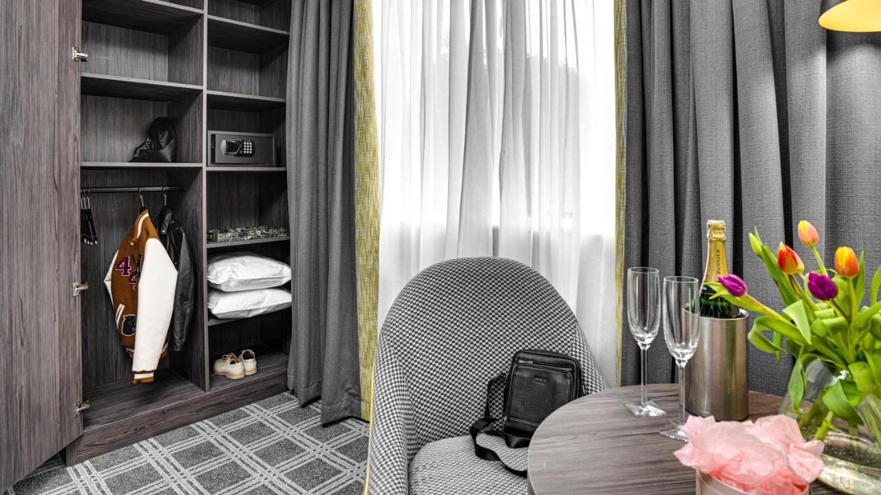 Plaza Hotel Tallaght Ngoại thất bức ảnh