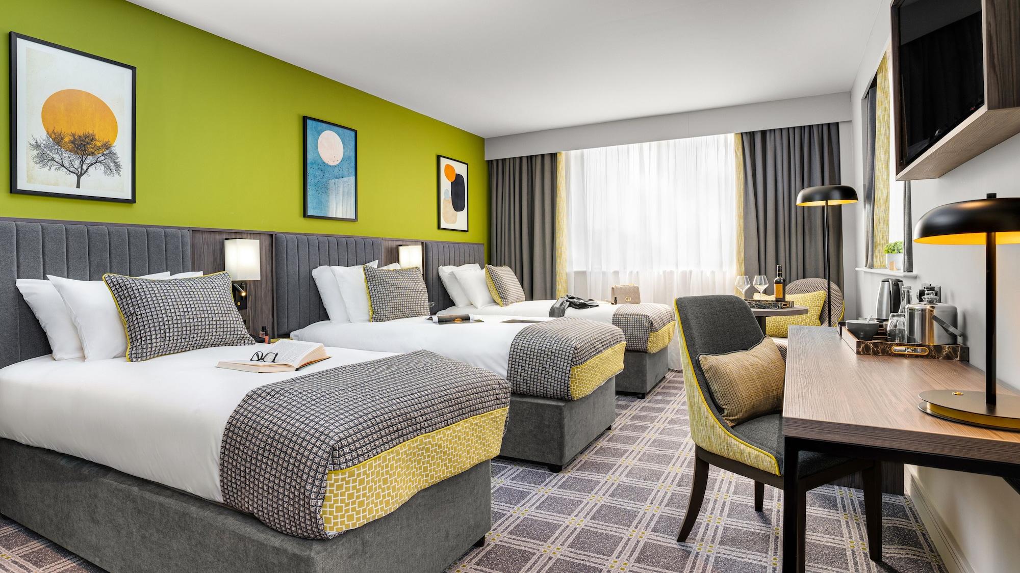 Plaza Hotel Tallaght Ngoại thất bức ảnh