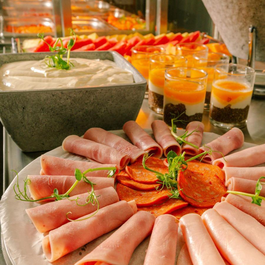 Plaza Hotel Tallaght Ngoại thất bức ảnh